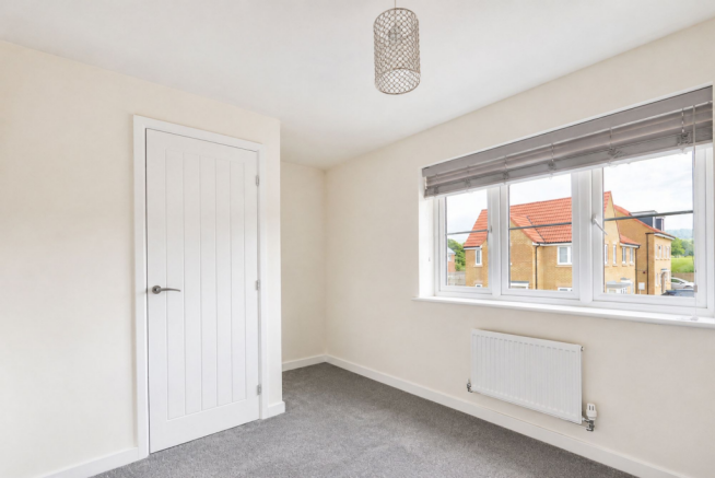 2 bed Terraced to rent Image 12