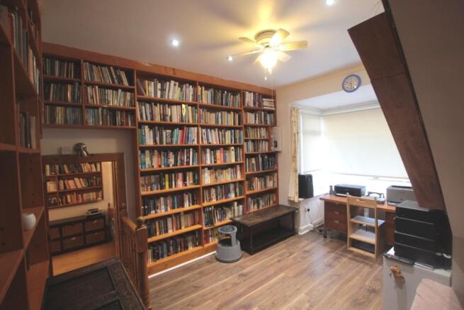 Photo 10