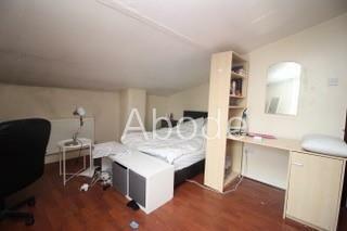 5 bed House to rent Image 8