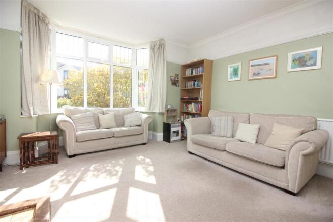 lliving room.JPG