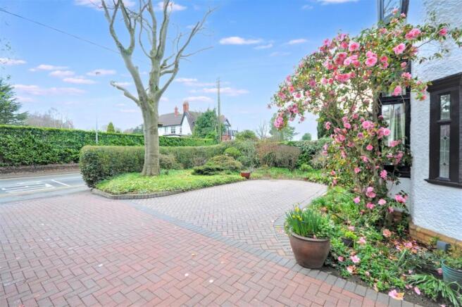 Barlaston Old Road, Trentham, Stoke-On-Trent photo 4