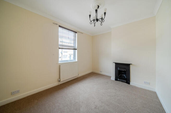 2 bed Terraced for sale Image 7
