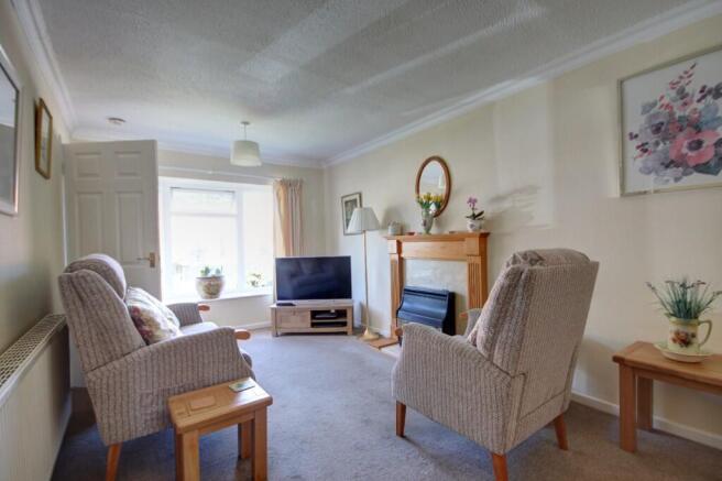 2 bed Semi-Detached for sale Image 6