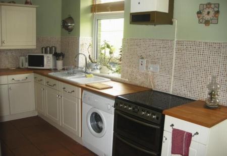 Dining Kitchen Image 2