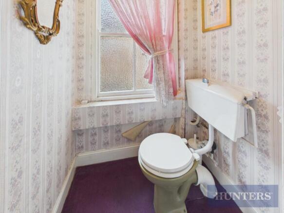 2 bed Flat for sale Image 11