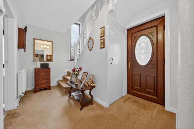 4 bed Detached for sale Image 9