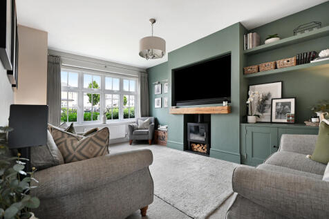 Bletchley Way, Horsforth, LS18