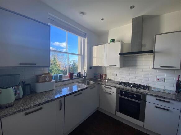 charlbury kitchen 2.jpg