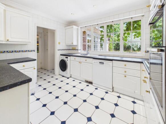 Monkswood, 26 Arnhem Way, Woodhall Spa photo 4