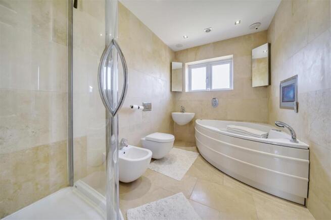 Ensuite