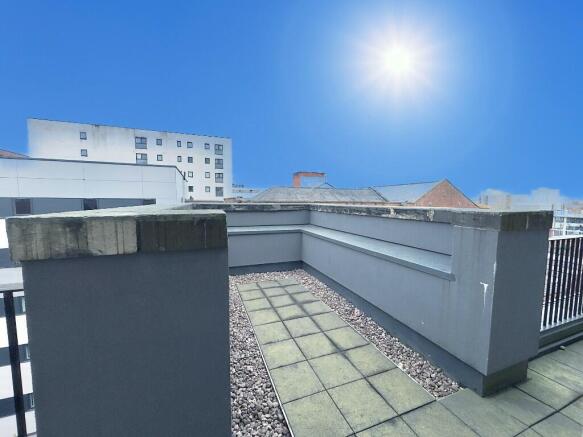 PRIVATE ROOF TERRACE