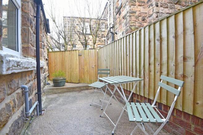 4 bed House for sale Image 7