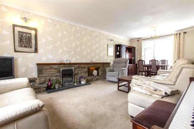 Living/Dining Room