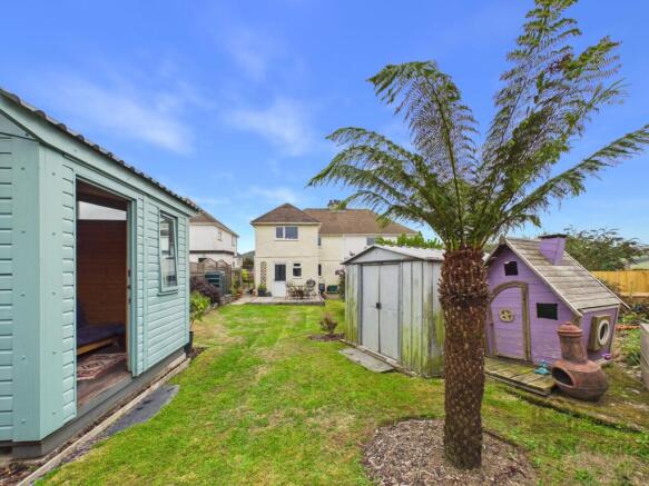 Insworke Crescent, Millbrook photo 4