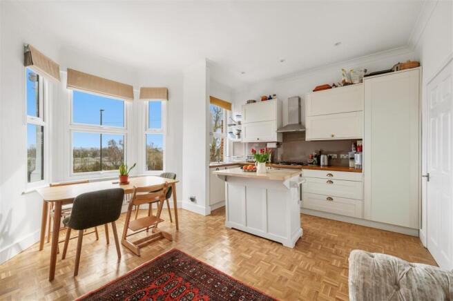 Flat 2, 87 Alexandra Road-6.JPG