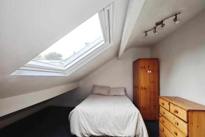 4 bed Terraced for sale Image 11