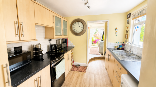 3 bed Terraced for sale Image 6