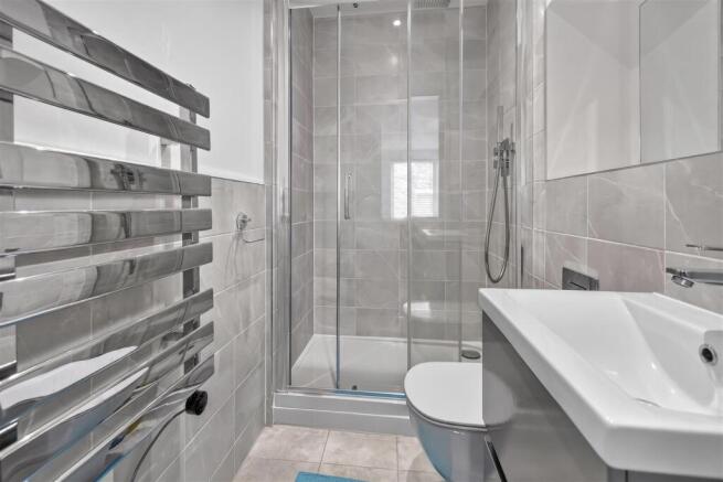 2 bed Apartment for sale Image 7