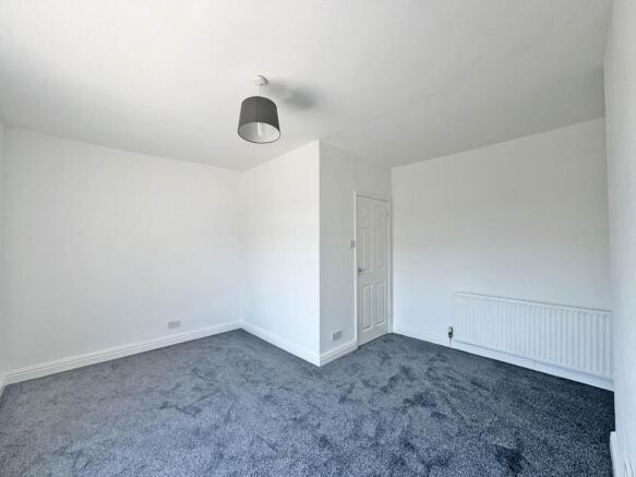 2 bed Terraced for sale Image 12