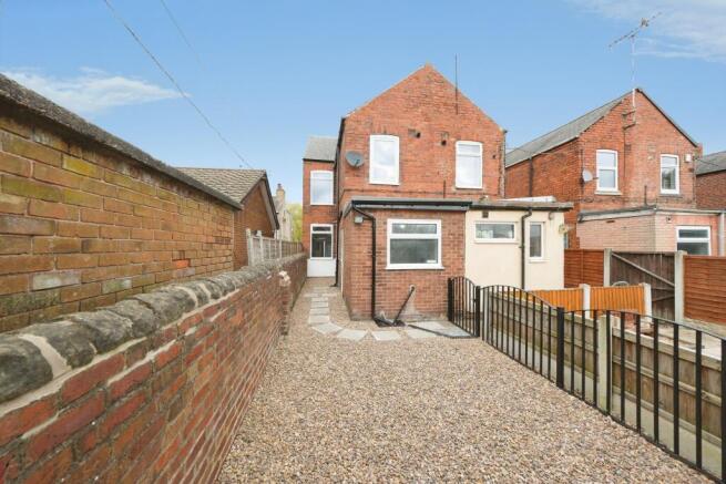 Baker Street, Worksop, S80 photo 4