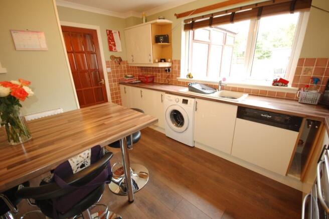 Kitchen/Breakfast Rm