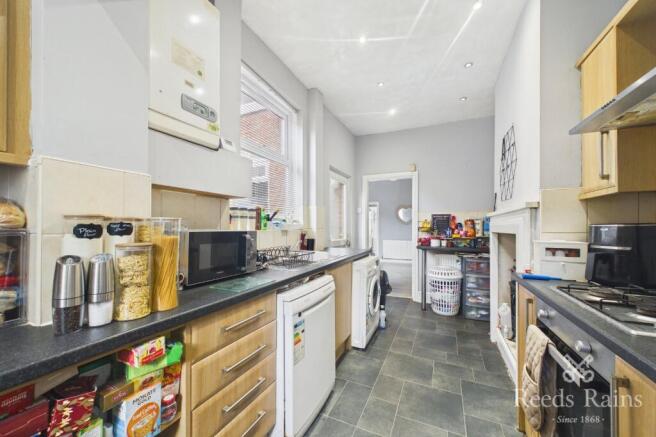 3 bed Terraced for sale Image 6