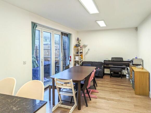 Photo 5