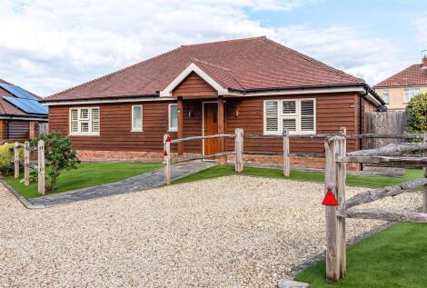Treetops Drive, Cowplain