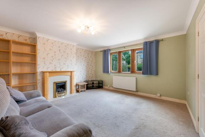 3 bed Terraced for sale Image 4
