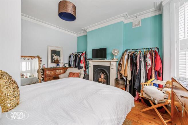 GFF - 62 Coldershaw Road-10.jpg