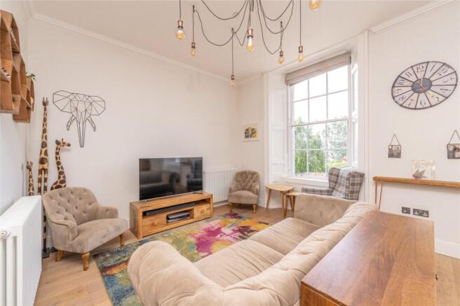 Lounge / Kitchen