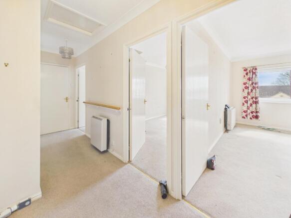 2 bed Apartment for sale Image 6