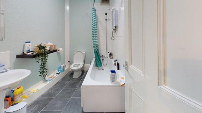 6 bed Terraced to rent Image 6