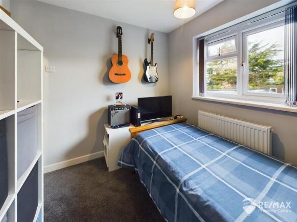 Bedroom 3 (2).jpg