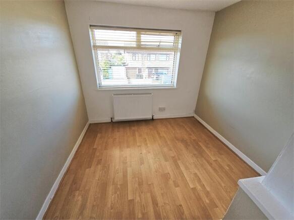 Detached garage to rear