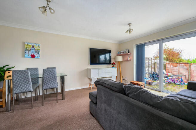 64 Humber Way (5)