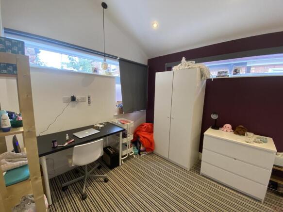 19da.bed2.JPG