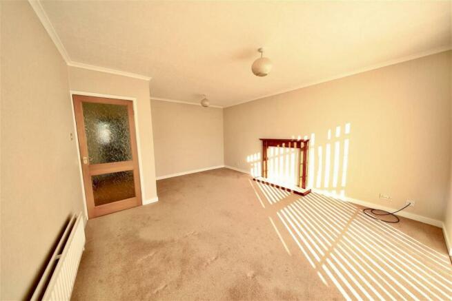 11 The wolds - Lounge .jpg