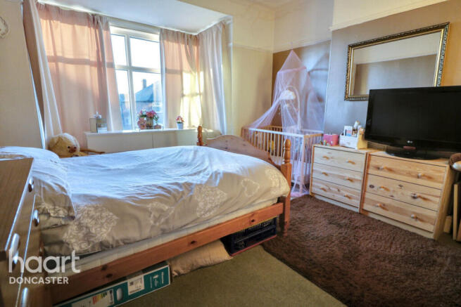 3 bed Semi-Detached for sale Image 10