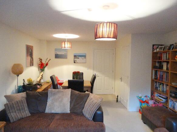 Sitting/Dining Room