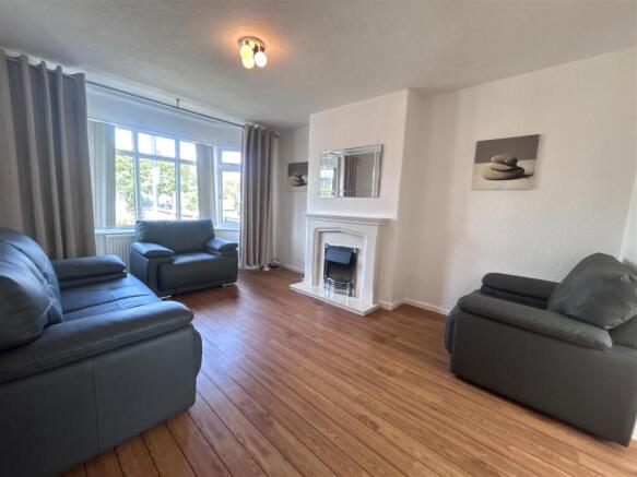 Living Room.jpg