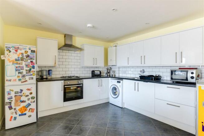 Flat1 Kitchen