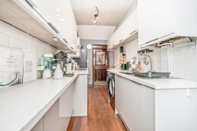 2 bed Bungalow for sale Image 6