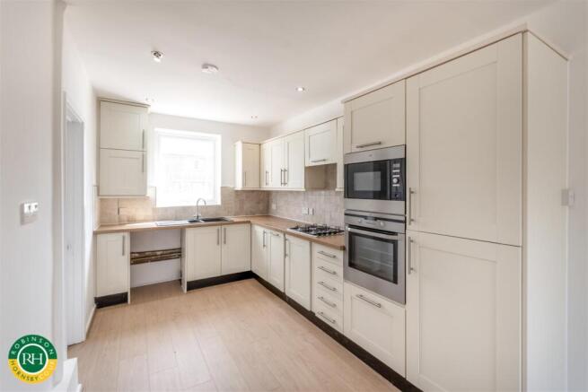2 bed House for sale Image 4