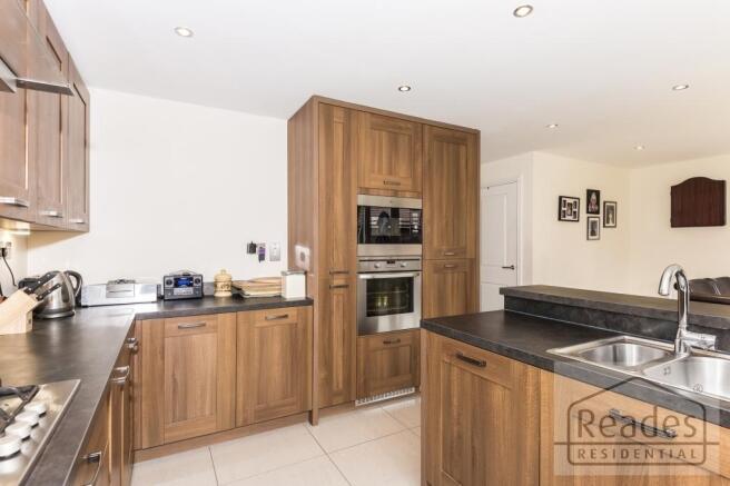 Kitchen & diner