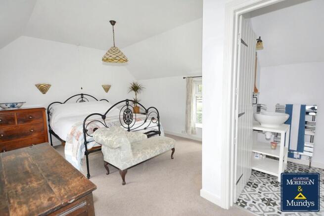 Master Bedroom Wi...