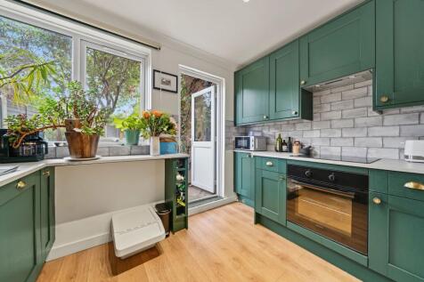 Dagmar Road, N4 4PB