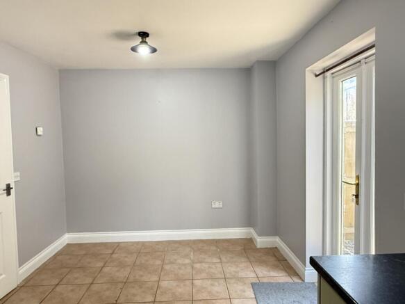 4 bed Town House for sale Image 7