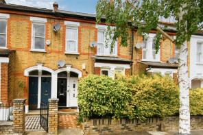 68, Balvernie Grove, London SW18 5RP