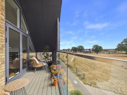Songhurst Gardens, Pease Pottage, RH11